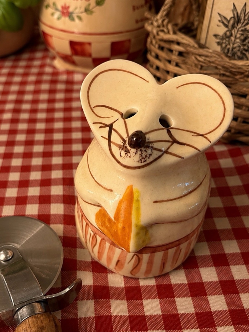 Vintage Ceramic Mouse Parmesan Cheese Shaker